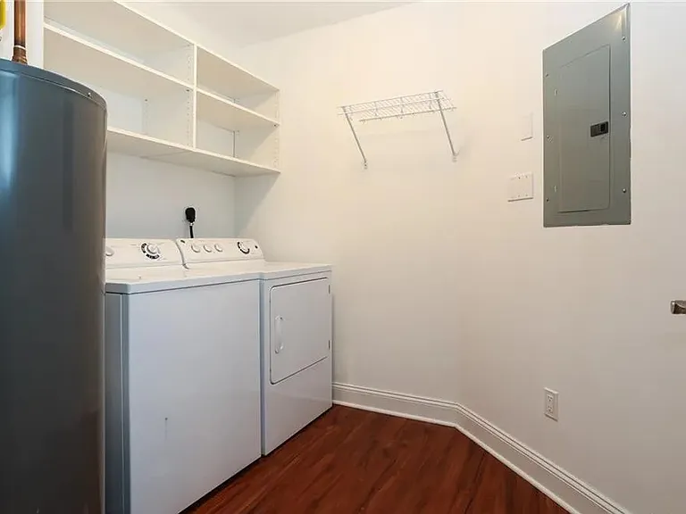 593 Main St #303 — Photo 4