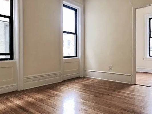 Rented by City Connections Realty | media 10