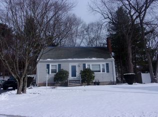 14 Irving Dr, Walpole, MA 02081