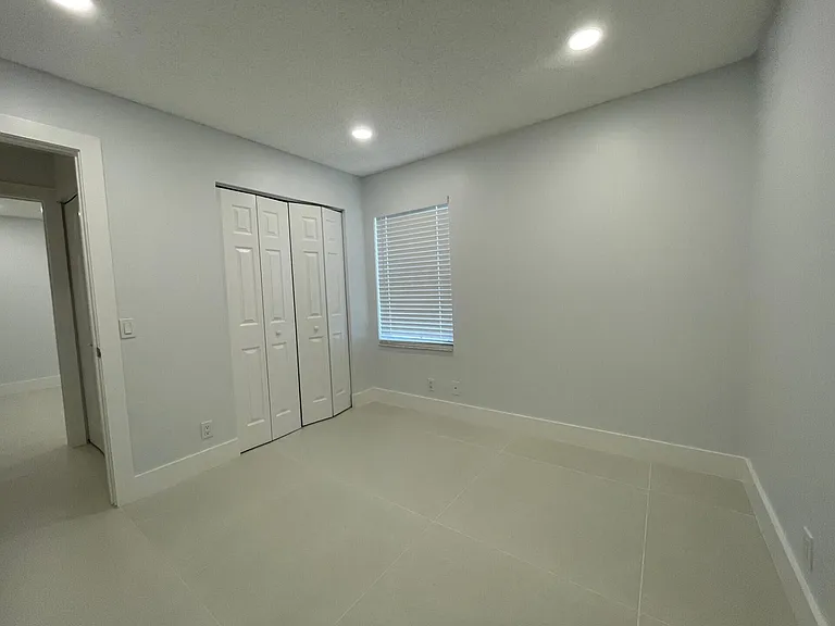 1630 Zenith Way #1630 — Photo 27