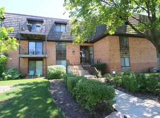 2 Oak Creek Dr APT 3208, Buffalo Grove, IL 60089