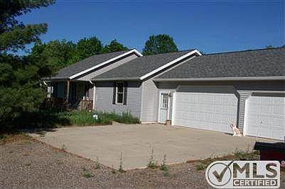 Large 3 Stall Garage