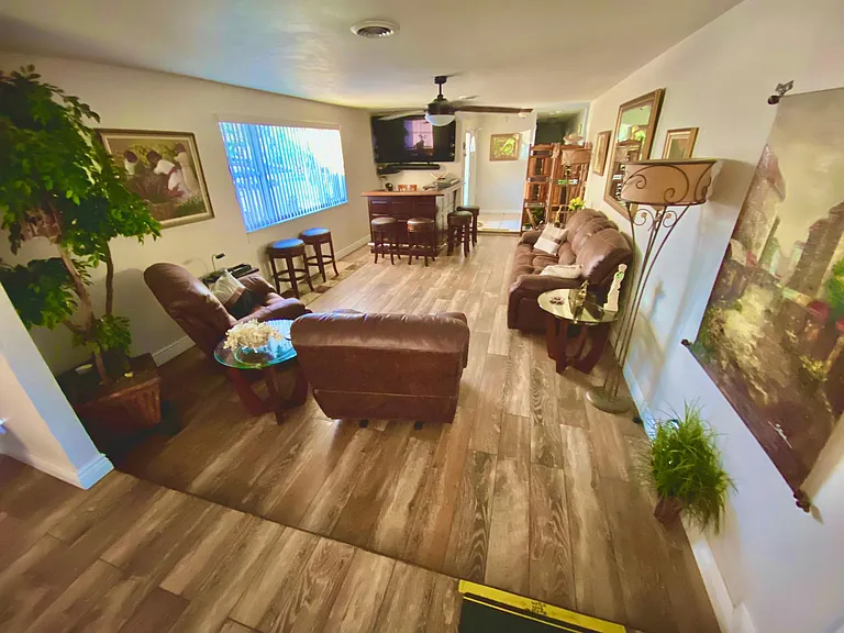 153 University Cir — Photo 15