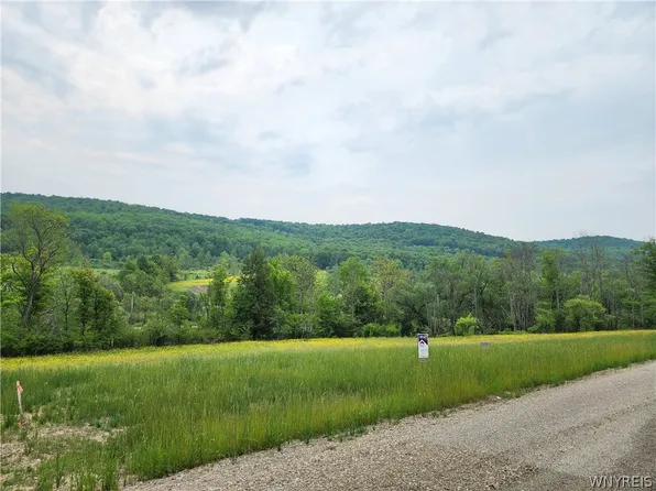 13 Sundance Rd #10, Ellicottville, NY 14731