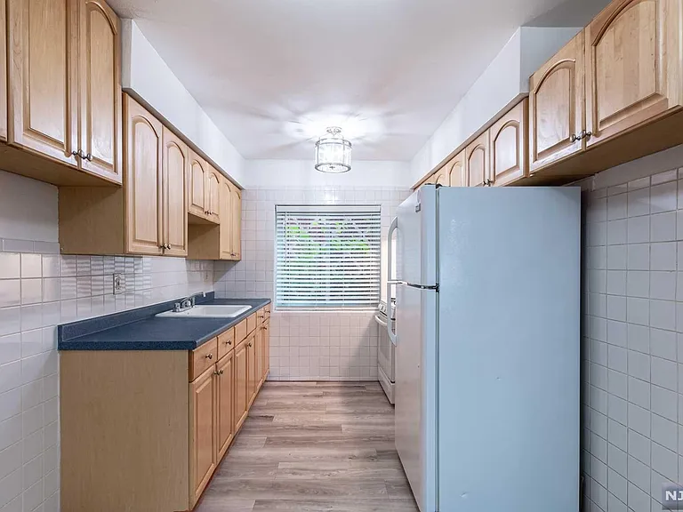 61 Union Ave #B2 — Photo 5