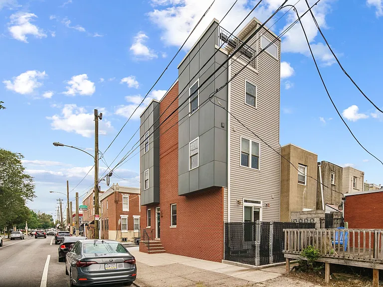 101 Mercy St — Photo 31
