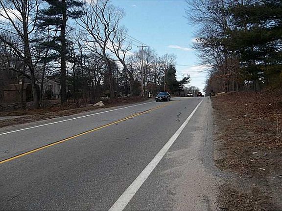 3rd image of 278 Douglas Pike