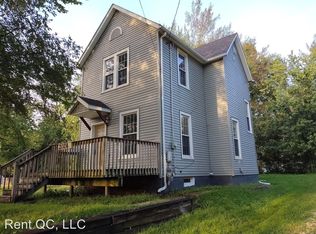 2024 9th St, Rock Island, IL 61201