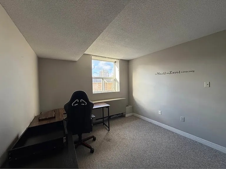 600 Talbot St #308 — Photo 14