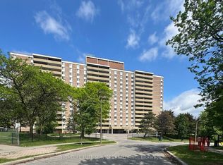 120 Dundalk Dr #1203, Toronto, ON M1P 4V9