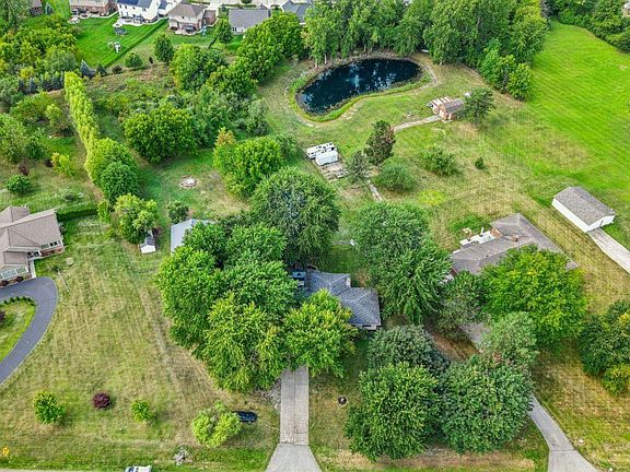 2nd image of 49199 Fairchild Rd