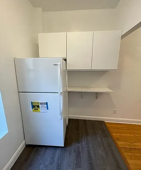140 Claremont Ave #4J — Photo 8