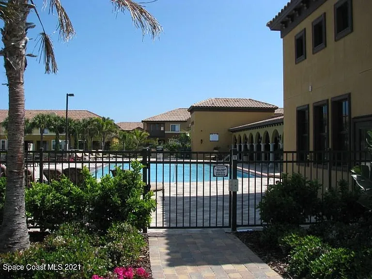 725 Simeon Dr — Photo 39