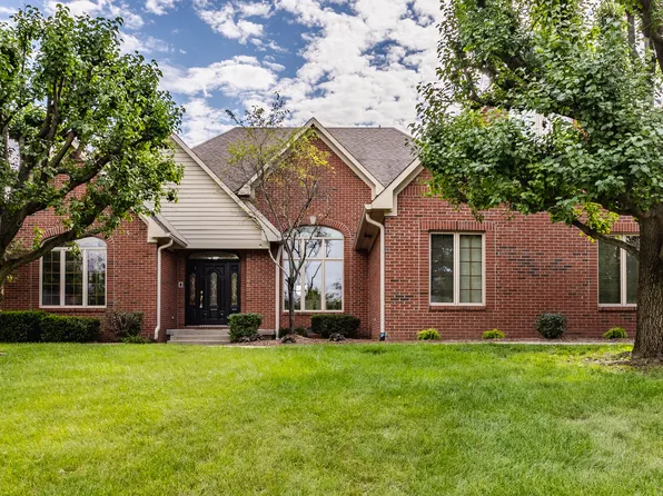 1515 Mansfield Ct, Greenwood, IN 46143