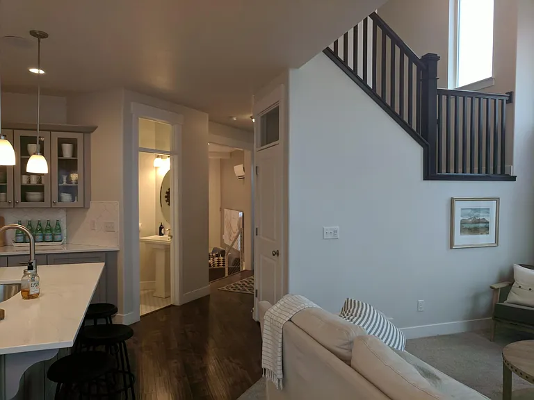 4301 W Quiet Shade Dr — Photo 4