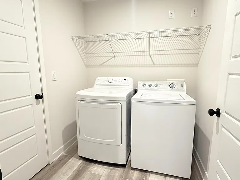 Unit Photo