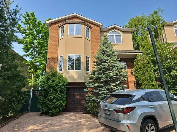 32 Glendale Ave, Staten Island, NY 10304