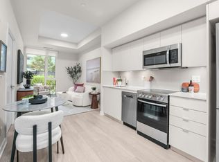 20 Monte Kwinter, Toronto, ON M3H 0E1