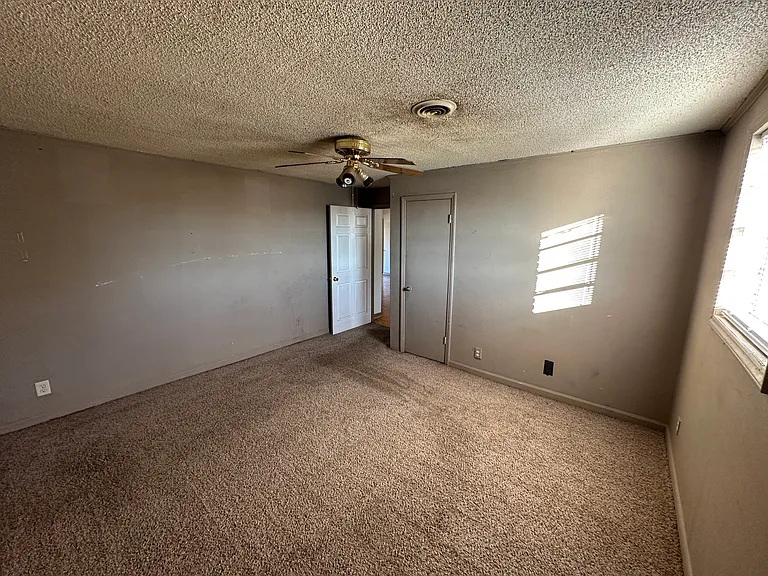 119 Springs East Rd #1 — Photo 8