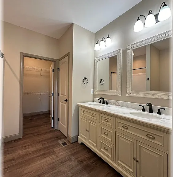 304 Cottage Hill Ct — Photo 7