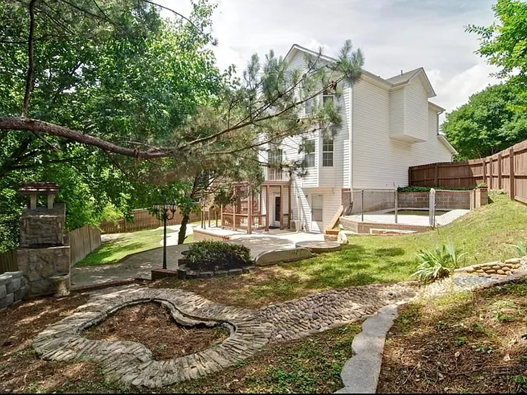 542 Parkstone Ln — Photo 26