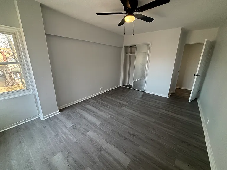 7327 N Rogers Ave #309 — Photo 5