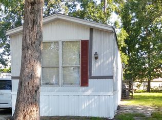 19081 White Oak Dr, Smithfield, VA 23430