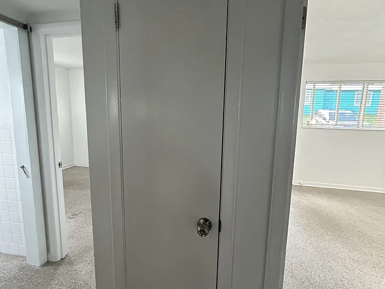 11 N Lake St #2 — Photo 12