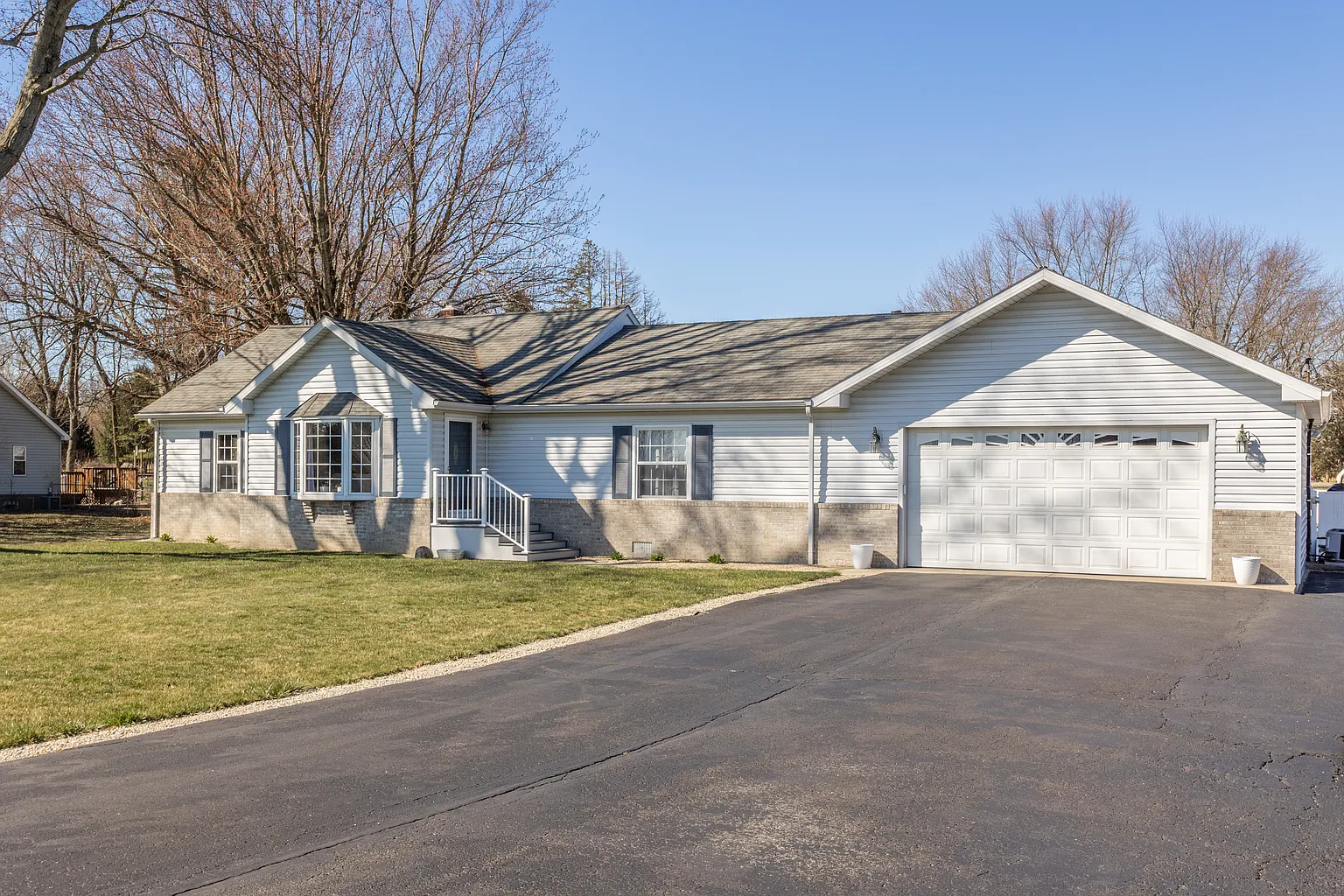 5195 Alexandria Pike photo 1