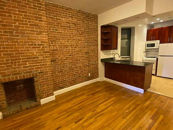 2nd image of 534 E 83rd St APT 2D