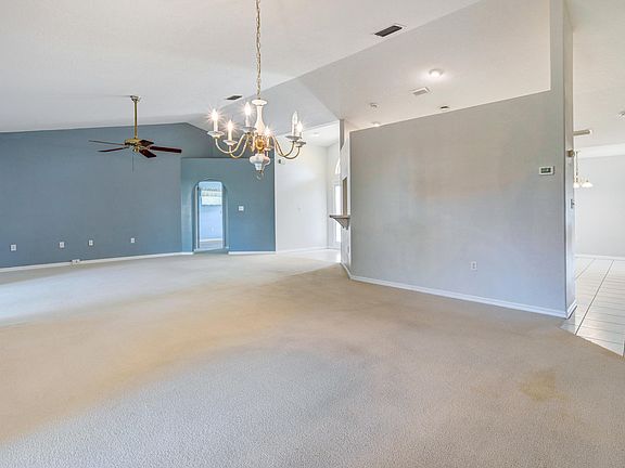 5th image of 360 Lake Victoria Cir