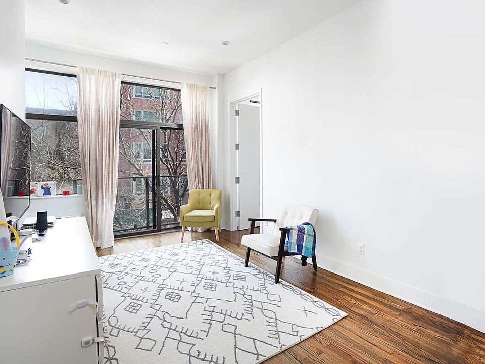 1st image of 230 E 124th St APT 5C