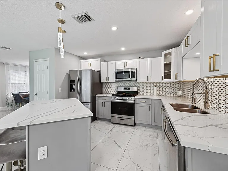 21202 Barker Canyon Ln — Photo 20