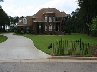 202 River Oak Ct, Kathleen, GA