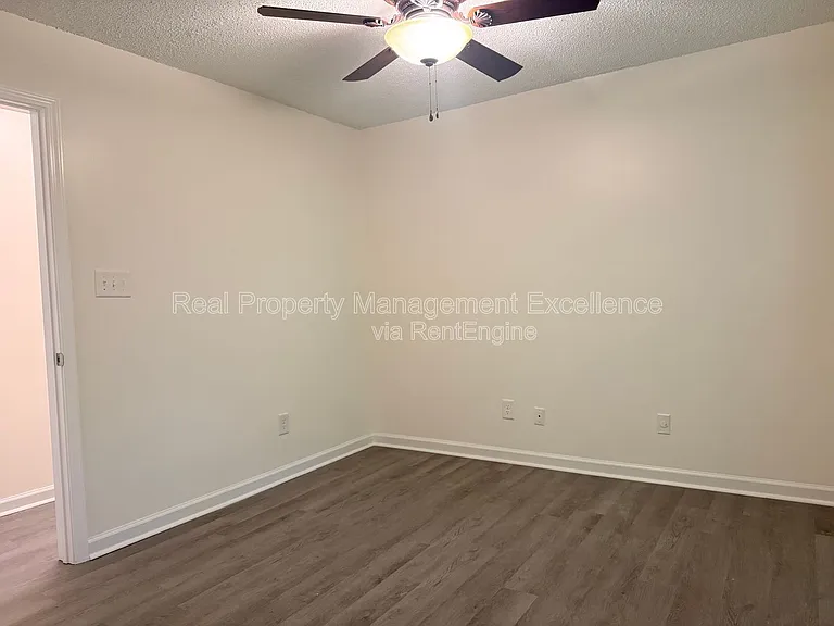 1330 Park Glen Dr #104 — Photo 21