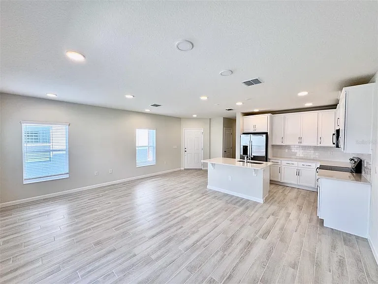 5094 Rain Shadow Dr — Photo 7