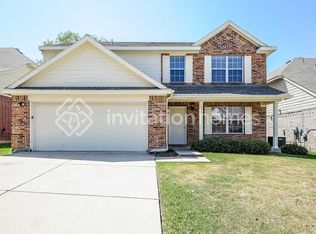 5028 Raymond Dr, Fort Worth, TX 76244
