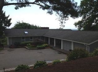 215 Hillside Rd, Berlin, CT 06037