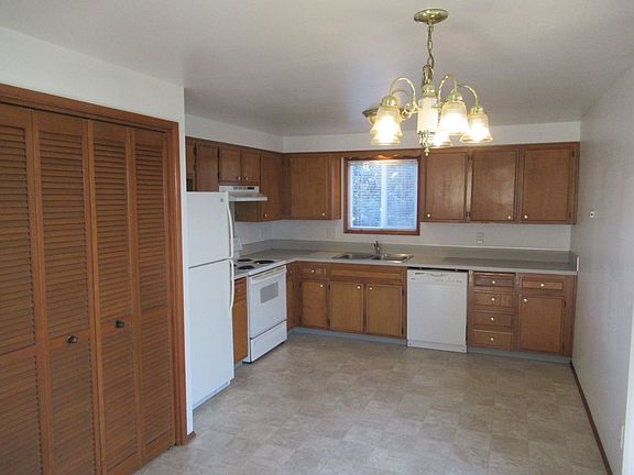 2nd image of 2175 Navaho Ct SE #0