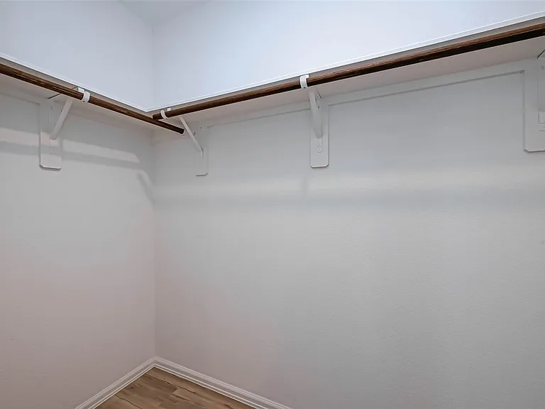 3426 Golden Amber Ct — Photo 17