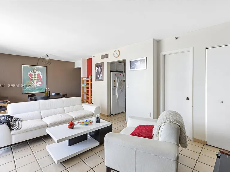 2457 Collins Ave #1602 — Photo 5