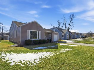 2411 G Ave NE, Cedar Rapids, IA 52402