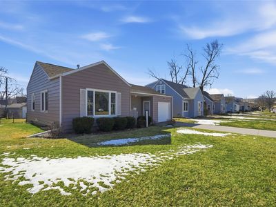 2411 G Ave NE, Cedar Rapids, IA, 52402