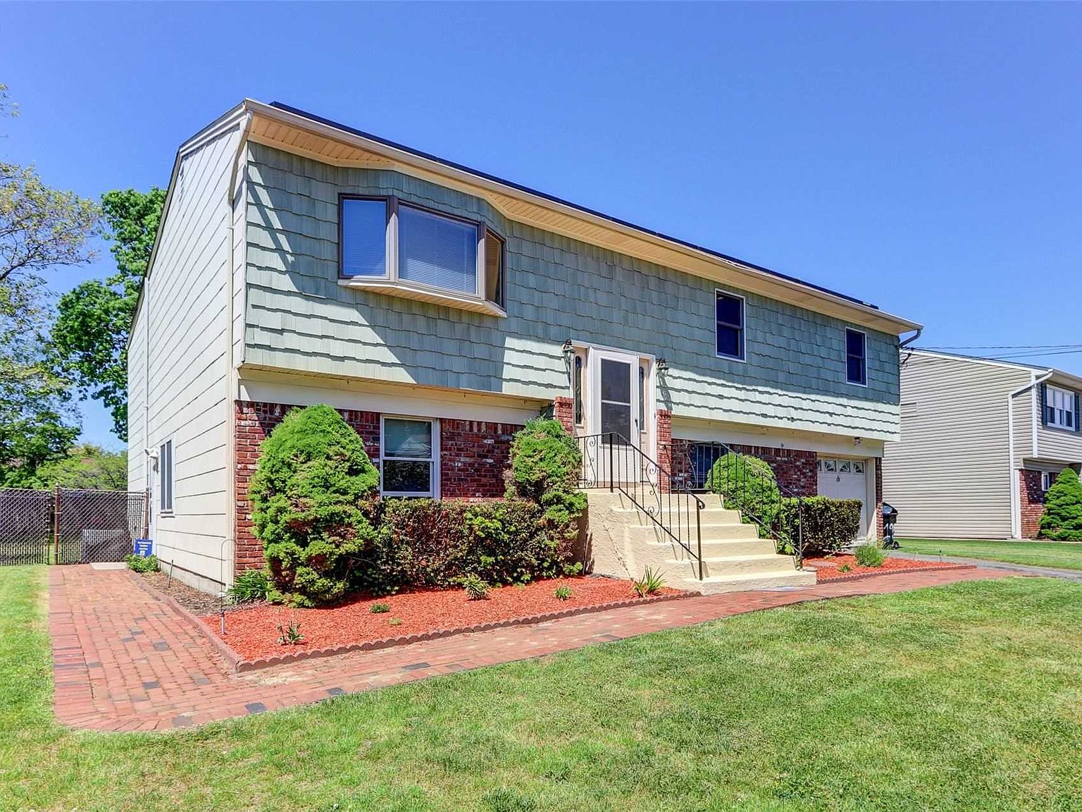 19 Westminster Lane, West Islip, NY 11795 Zillow