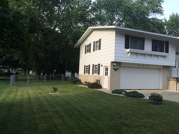 2 Car Attached Garage