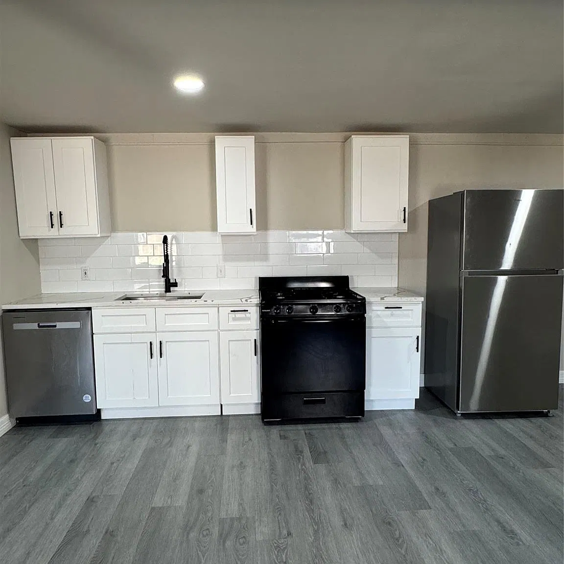 1 bed, 1.0 bath, 550 sqft, $800 — Photo 3