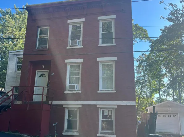 96 Hanover Street, Troy, NY 12180