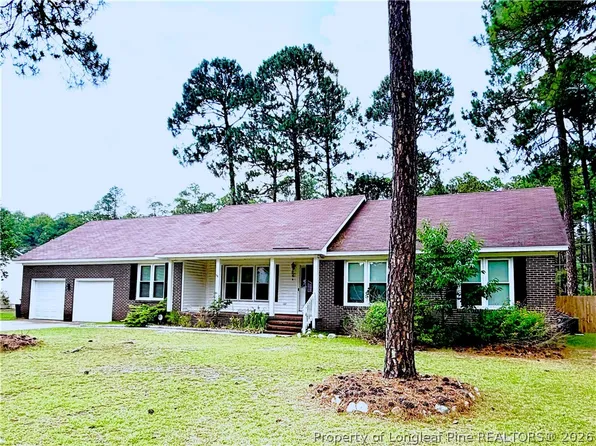 1530 Redbud Dr, Fayetteville, NC 28311