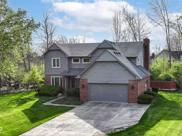 8242 Windhaven Cir, Indianapolis, IN 46236