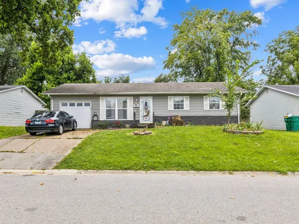 807 Estate Dr, O'Fallon, IL 62269